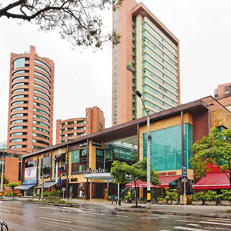 Hotel Holiday Inn Express & Suites Medellin By Ihg Zewnętrze zdjęcie