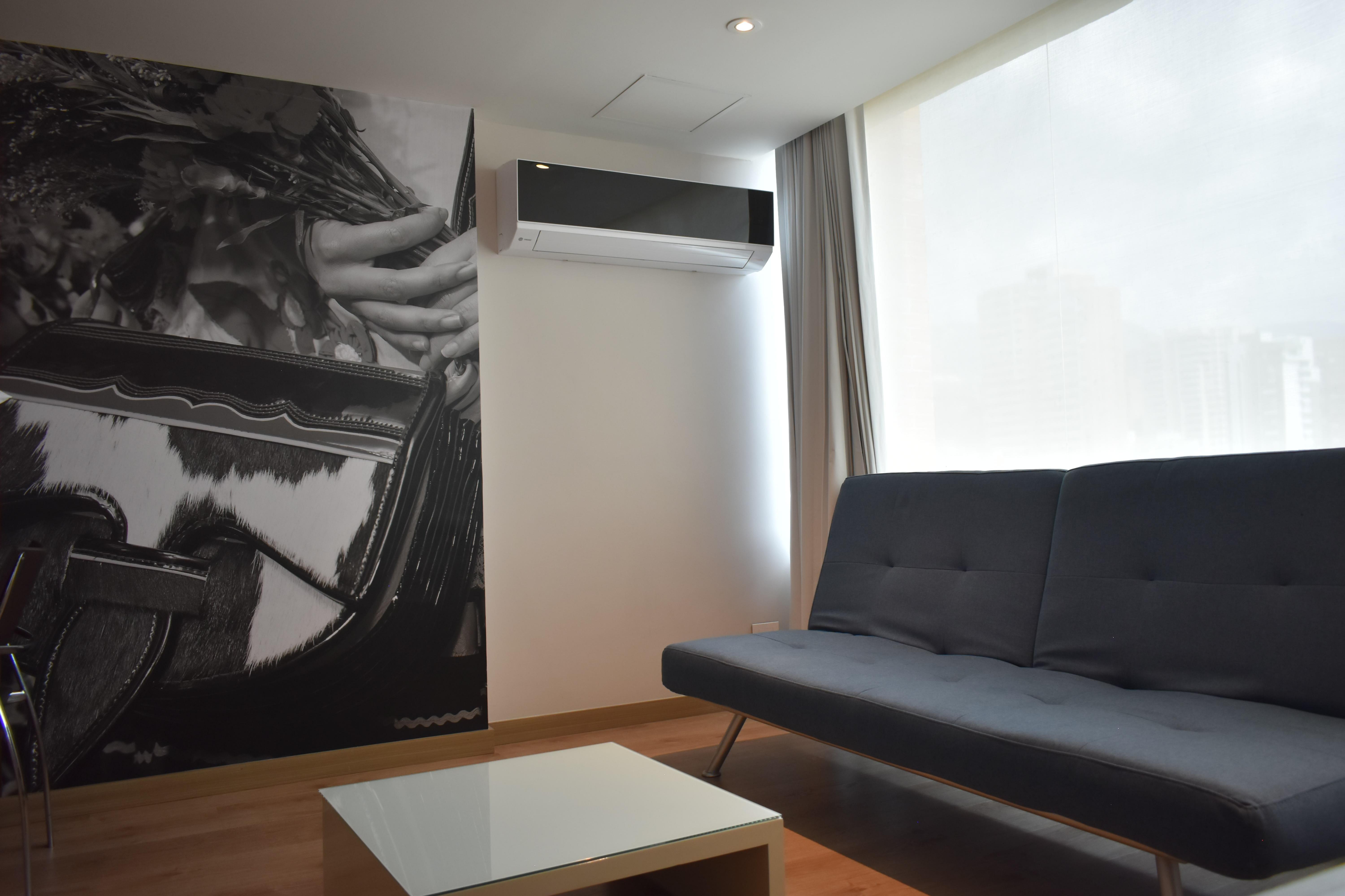 Hotel Holiday Inn Express & Suites Medellin By Ihg Zewnętrze zdjęcie