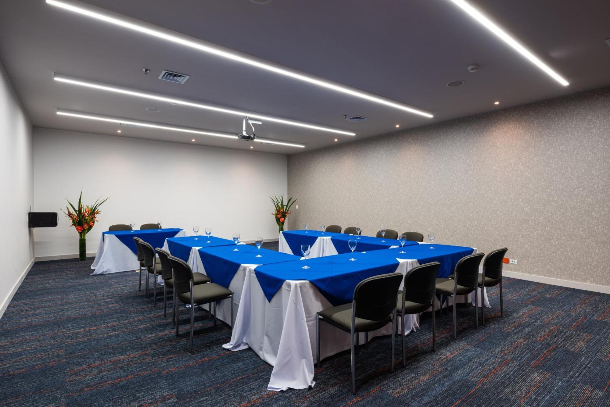 Hotel Holiday Inn Express & Suites Medellin By Ihg Zewnętrze zdjęcie
