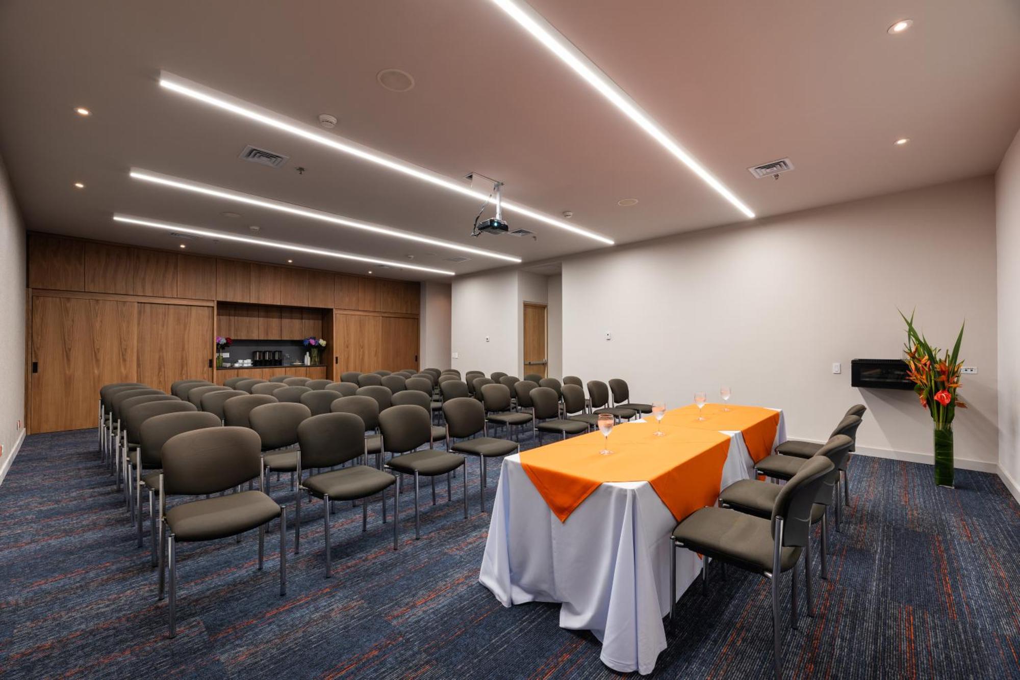 Hotel Holiday Inn Express & Suites Medellin By Ihg Zewnętrze zdjęcie